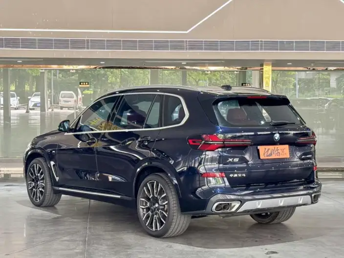 BMW X5 2023 Model xDrive40Li M Sports Set – фото 4