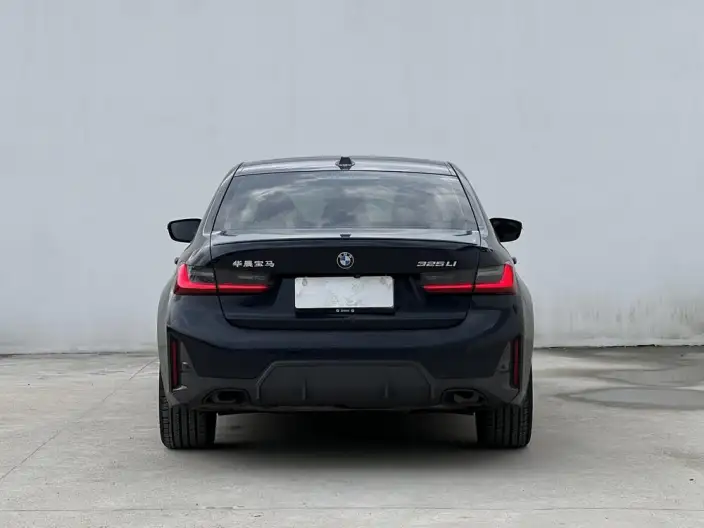 BMW 3 Series 2023 Model 325Li M Sports Night Set – фото 4