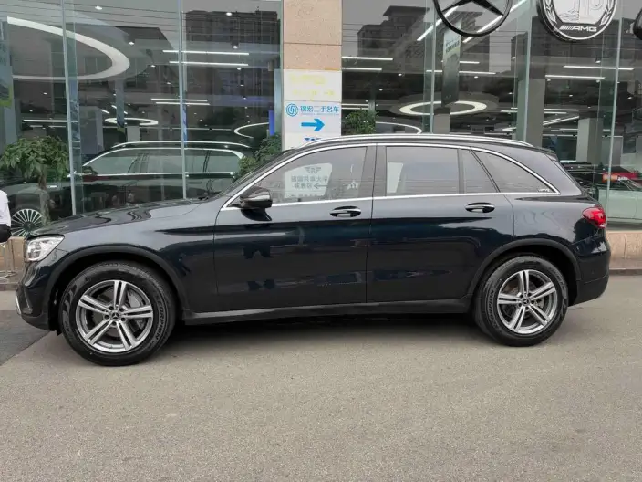Mercedes-Benz GLC 2021 Model GLC 260 L 4MATIC Dynamic Model – фото 3
