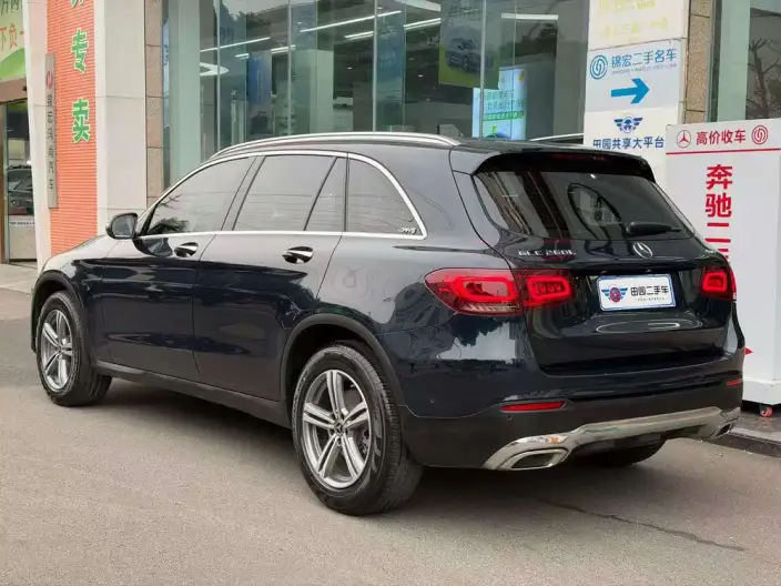 Mercedes-Benz GLC 2021 Model GLC 260 L 4MATIC Dynamic Model – фото 4