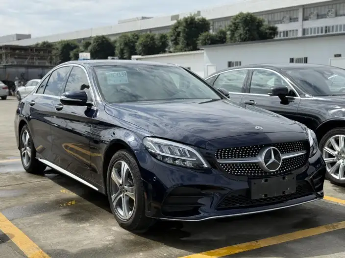 Mercedes-Benz C-Class 2020 Model C 260 L Sports Edition – фото 3