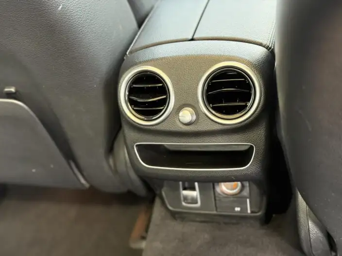Mercedes-Benz C-Class 2020 Model C 260 L Sports Edition – фото 10