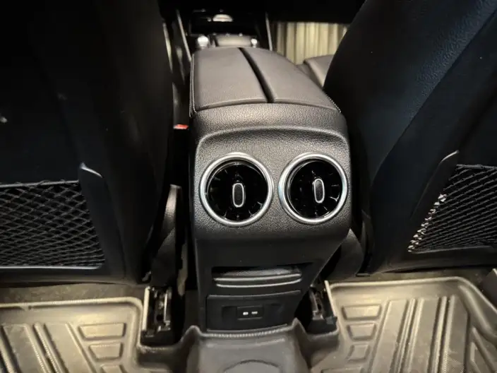 Mercedes-Benz GLB 2021 Model GLB 200 Fashion Model – фото 8