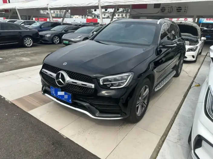 Mercedes-Benz GLC 2020 Model GLC 260 L 4MATIC Luxury Model – фото 1