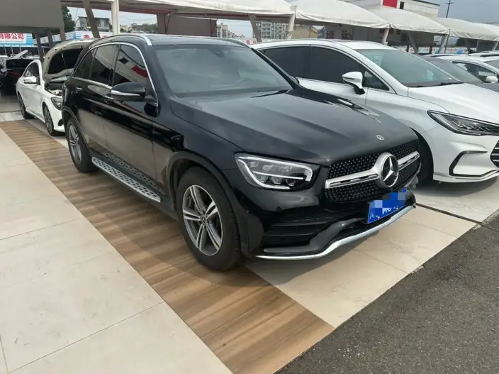 Mercedes-Benz GLC 2020 Model GLC 260 L 4MATIC Luxury Model – фото 3
