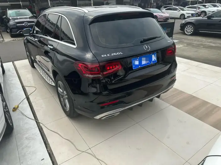 Mercedes-Benz GLC 2020 Model GLC 260 L 4MATIC Luxury Model – фото 4