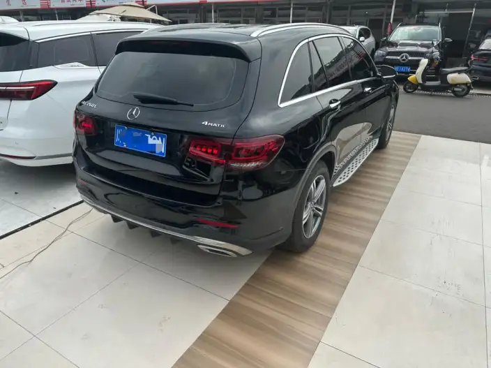 Mercedes-Benz GLC 2020 Model GLC 260 L 4MATIC Luxury Model – фото 6