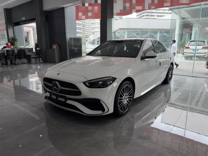 Mercedes-Benz C-Class 2024 Model C 260 L Sports Edition – фото 1