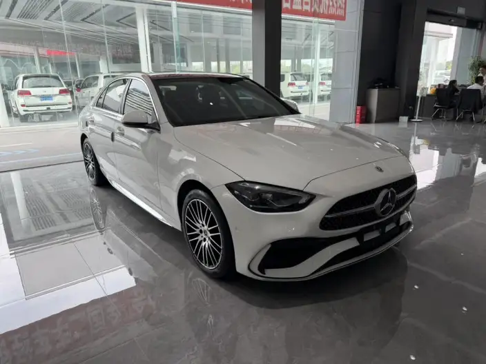 Mercedes-Benz C-Class 2024 Model C 260 L Sports Edition – фото 3
