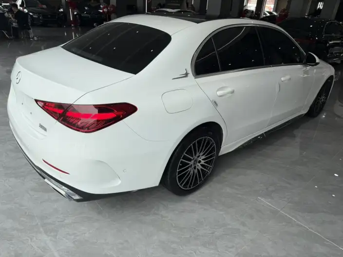 Mercedes-Benz C-Class 2024 Model C 260 L Sports Edition – фото 5