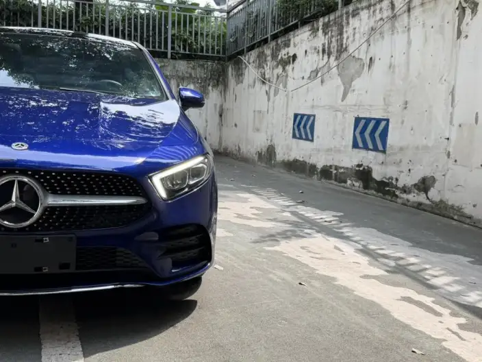 Mercedes-Benz A-class 2020 Model A 200 L Sports sedan – фото 8