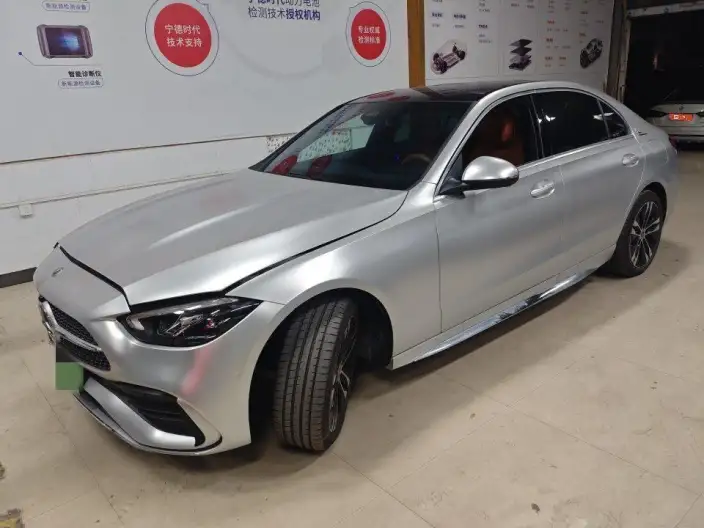 Mercedes-Benz C-Class PHEV 2025 Model C 350 eL – фото 1