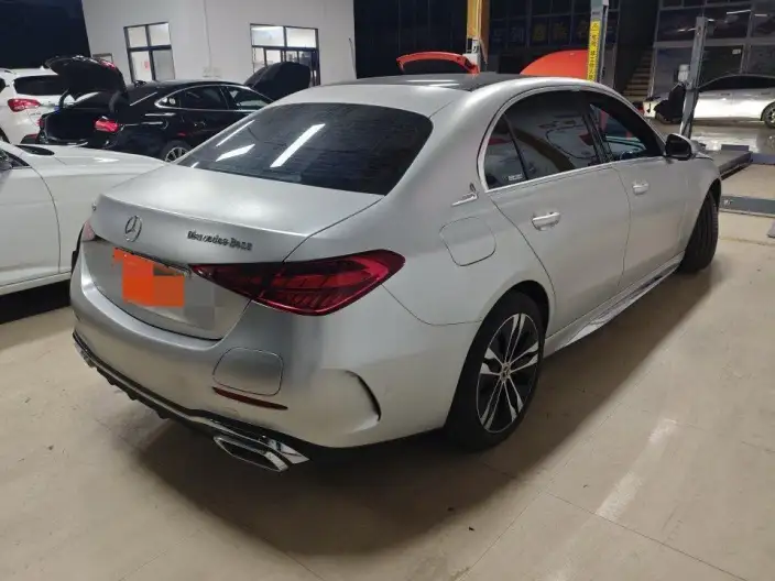 Mercedes-Benz C-Class PHEV 2025 Model C 350 eL – фото 4
