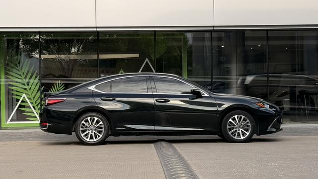 Lexus ES 2022 300h Excellence – фото 5