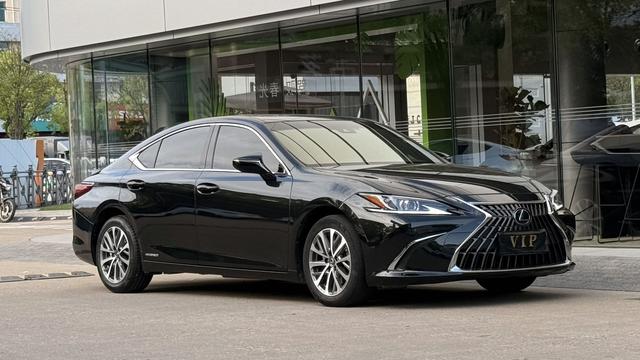 Lexus ES 2022 300h Excellence – фото 6