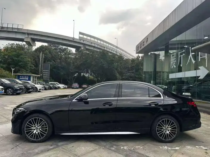 Mercedes-Benz C-Class 2023 Model C 260 L Sports Edition – фото 4