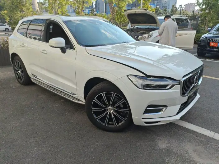 Volvo XC60 2021 Model T5 4WD Smart Range Deluxe Edition