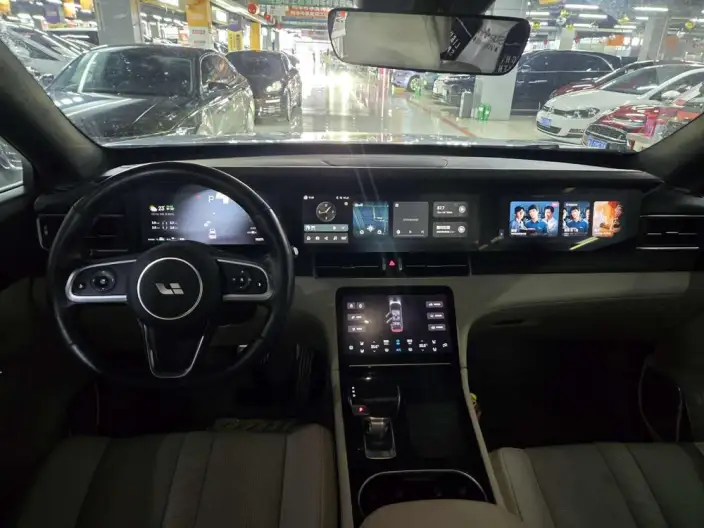 Li Auto ONE 2020 Model Extended Range 7 seat Edition – фото 6