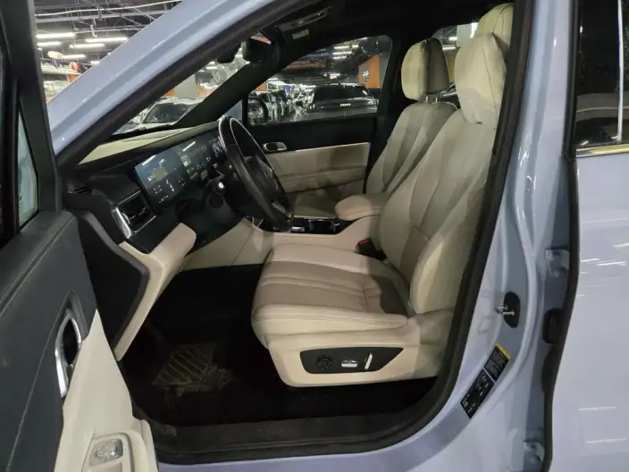 Li Auto ONE 2020 Model Extended Range 7 seat Edition – фото 8