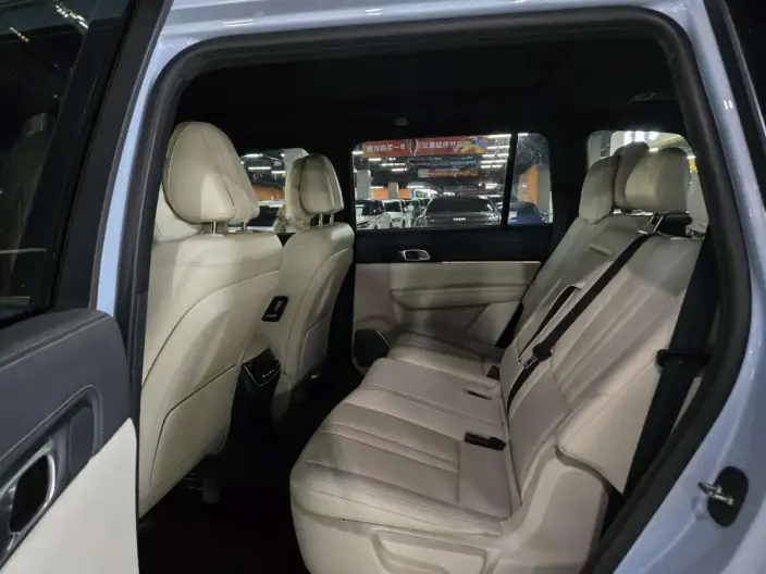 Li Auto ONE 2020 Model Extended Range 7 seat Edition – фото 9