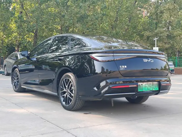 BYD Seal DM 2023 Model DM-i 1.5T 121KM Zunrong Model