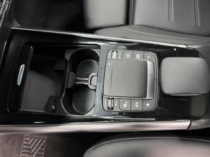 Mercedes-Benz GLA 2022 Model Facelift II GLA 200 – фото 8