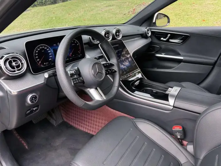 Mercedes-Benz C-Class 2024 Model C 200 L Sports Edition – фото 8