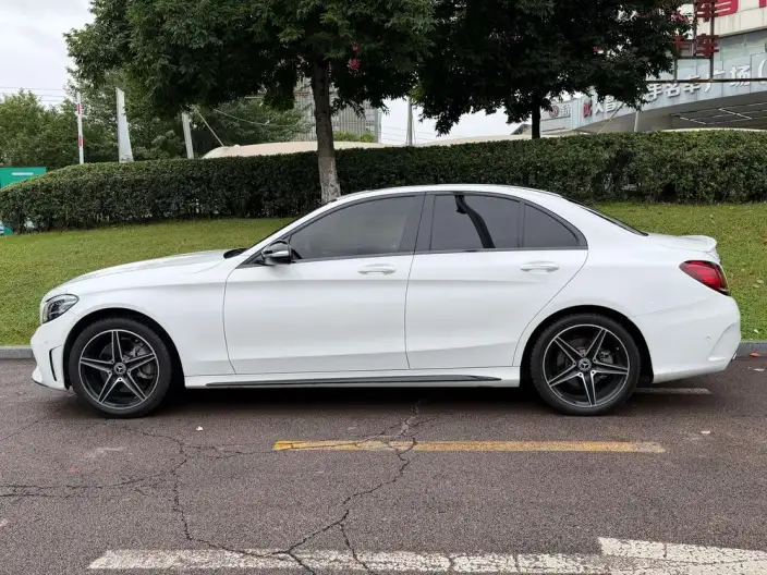 Mercedes-Benz C-Class 2020 Model C 260 Sports Edition – фото 3