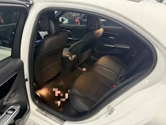 Mercedes-Benz C-Class 2024 Model C 260 L Sports Edition – фото 8