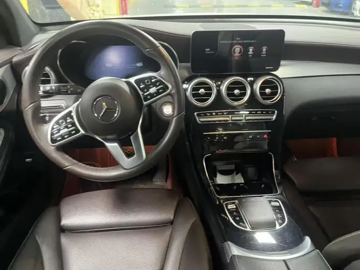 Mercedes-Benz GLC 2021 Model GLC 260 L 4MATIC Dynamic Model – фото 8