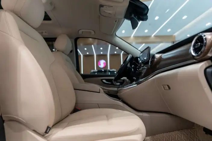 Mercedes-Benz V-Class 2022 Model V 260 Premium Edition – фото 8