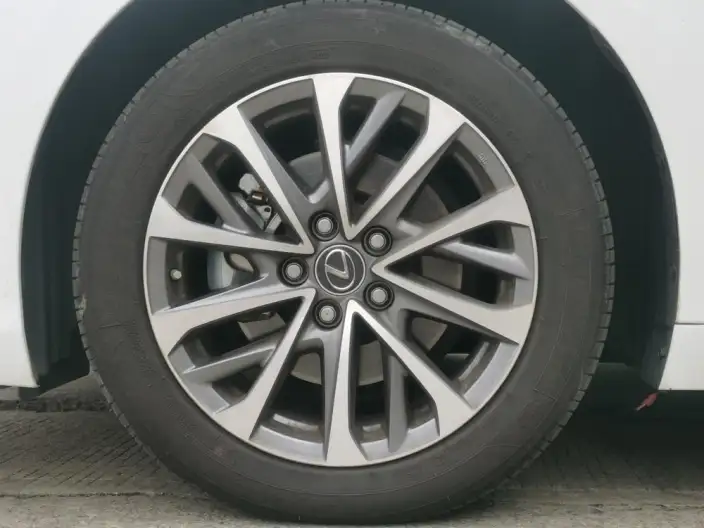 Lexus ES 2025 Model 200 Premium – фото 7