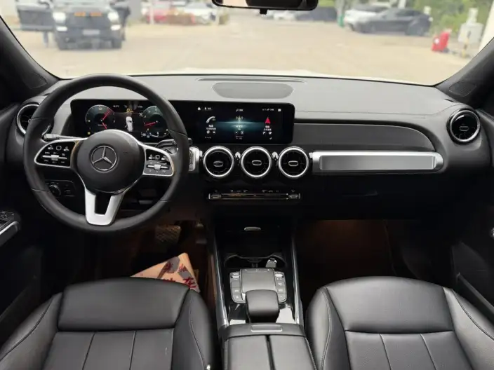 Mercedes-Benz GLB 2022 Model GLB 200 Dynamic Model – фото 8