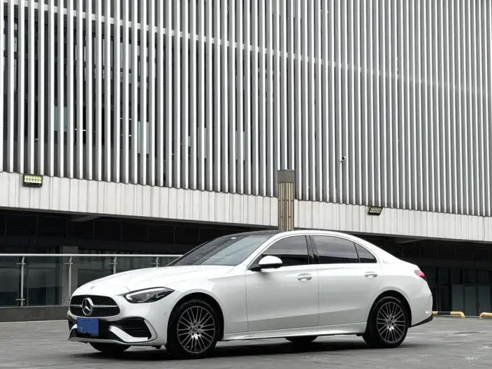 Mercedes-Benz C-Class 2024 Model C 260 L Sports Edition – фото 1