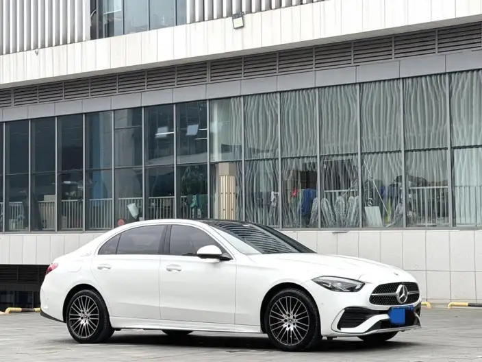 Mercedes-Benz C-Class 2024 Model C 260 L Sports Edition – фото 3