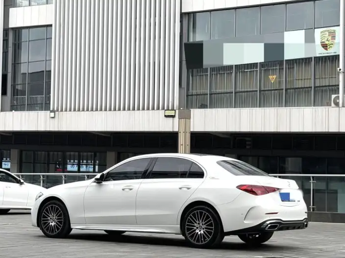Mercedes-Benz C-Class 2024 Model C 260 L Sports Edition – фото 4