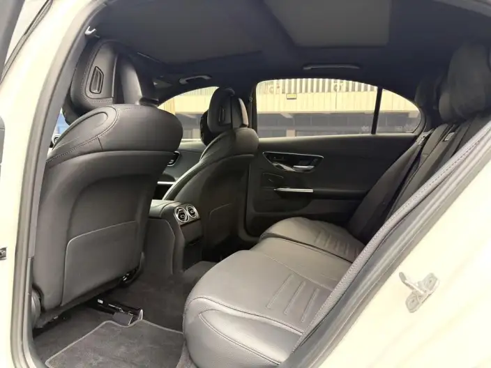 Mercedes-Benz C-Class 2024 Model C 260 L Sports Edition – фото 10