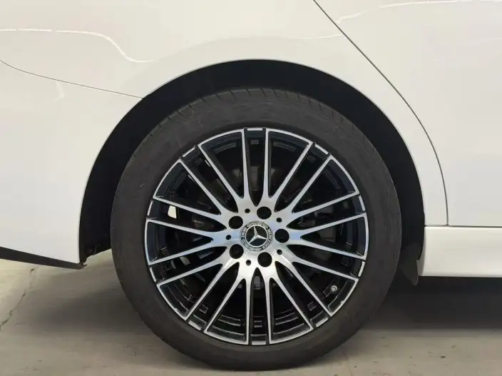 Mercedes-Benz C-Class 2024 Model C 260 L Sports Edition – фото 4