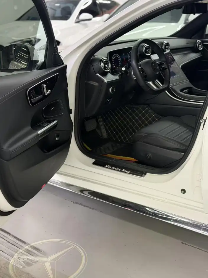 Mercedes-Benz C-Class 2024 Model C 260 L Sports Edition – фото 5