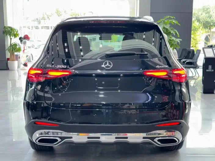 Mercedes-Benz GLC 2024 Model Facelift GLC 300 L 4MATIC Dynamic Model 5 seat – фото 4