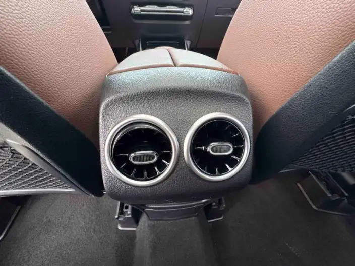 Mercedes-Benz GLB 2020 Model GLB 200 Fashion Model – фото 5