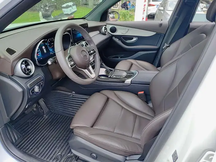 Mercedes-Benz GLC 2021 Model GLC 260 L 4MATIC Dynamic Model – фото 8