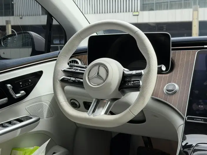 Mercedes-Benz EQE 2025 Model EQE 500 4MATIC Deluxe Edition – фото 10