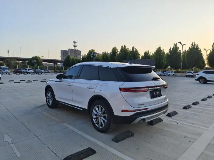 Lincoln Corsair 2021 Model 2.0T 2WD Exclusive Edition – фото 5