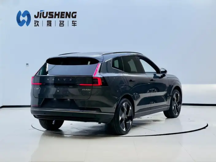 Volvo XC70 2026 Model 4WD Ultra-long Endurance Ultra – фото 6