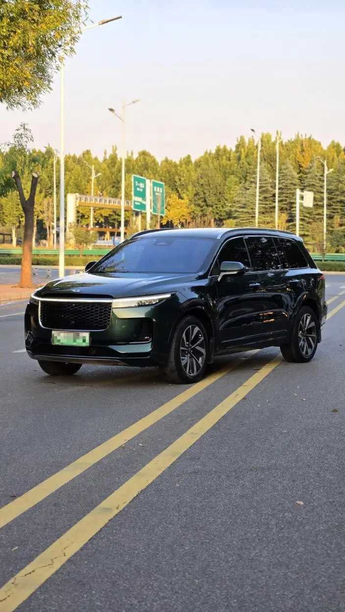 Li Auto ONE 2021 Model Extended Range 6 seat Edition