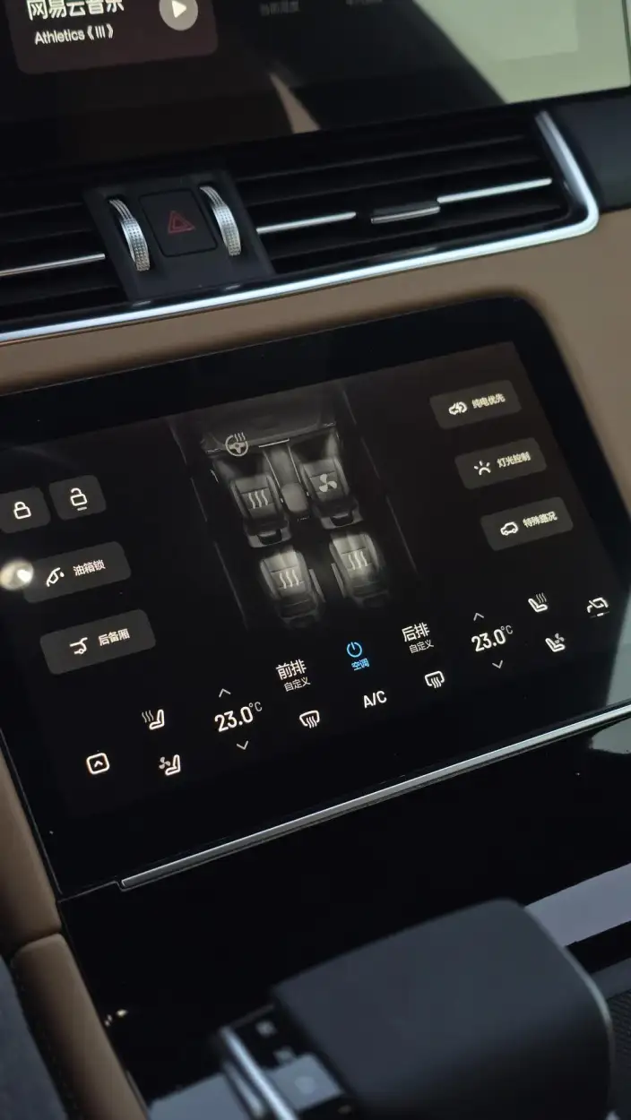 Li Auto ONE 2021 Model Extended Range 6 seat Edition – фото 6