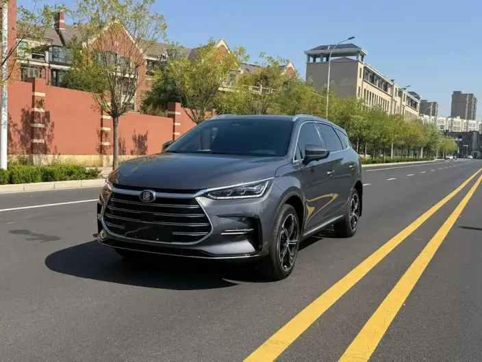 BYD Tang DM 2021 Model DM-i 1.5T 112KM Zunrong Model