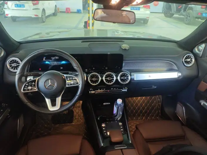 Mercedes-Benz GLB 2021 Model GLB 200 Fashion Model – фото 6