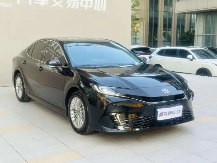Toyota Camry 2026 Model 2.0GVP Deluxe Edition – фото 3